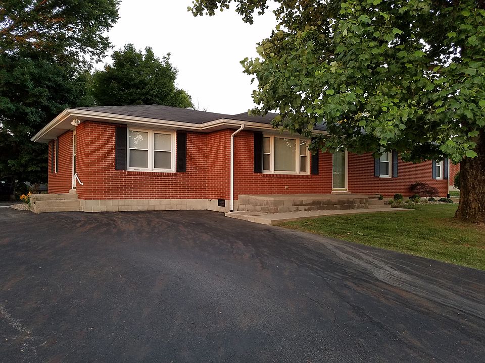 1st image of 103 Stanford Ln