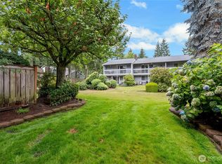 5527 Bridgeport Way W UNIT B, University Place, WA