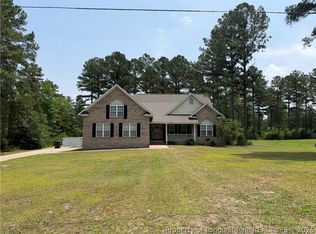 912 Lewis St, Raeford, NC 28376