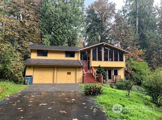 20716 NE 181st Pl, Woodinville, WA 98077