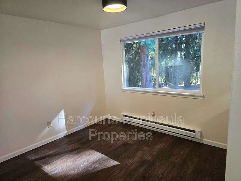 2 bed, 1.5 bath, 1079 sqft, $2,050 — Photo 4