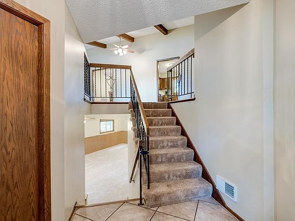5th image of 13116 Parkwood Dr