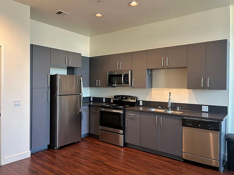 Mission Lofts — Photo 94