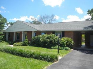 2351 Cantle Ln, Roanoke, VA 24018