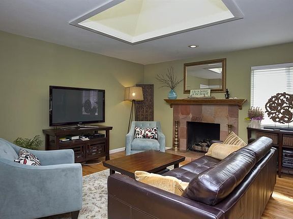 4th image of 418 Casa Del Mar Dr
