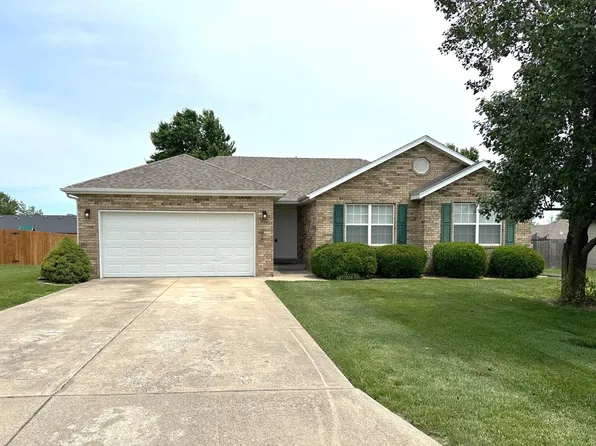 728 Stanford Court, Marshfield, MO 65706