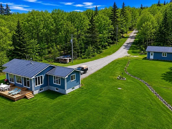 7212 Marble Mountain Rd, Inverness, NS B0E 2Y0