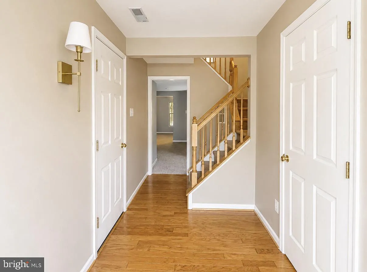 3 bed, 2.5 bath, 1544 sqft, $3,000 — Photo 2