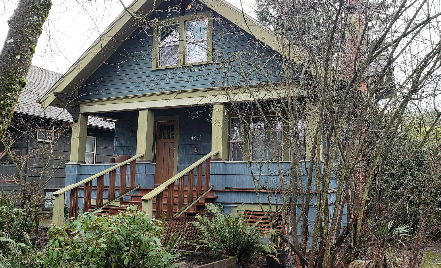 2 Weeks Free! Classic Portland Charm with Sunroom and Deck in the Heart of SE, Garbage and Gas In... — Photo 1