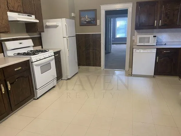 44 Pearson Ave APT 2, Somerville, MA 02144