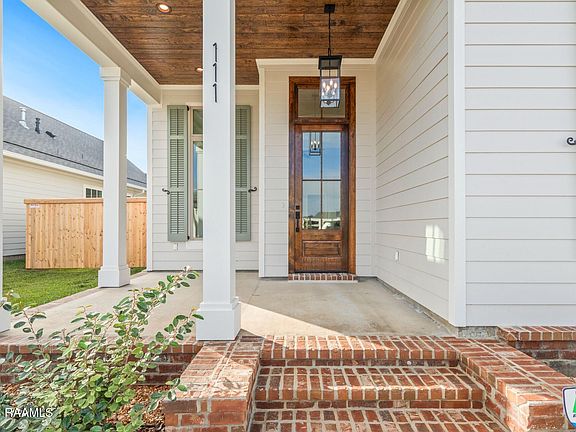 4th image of 111 Hedgemoore Ct