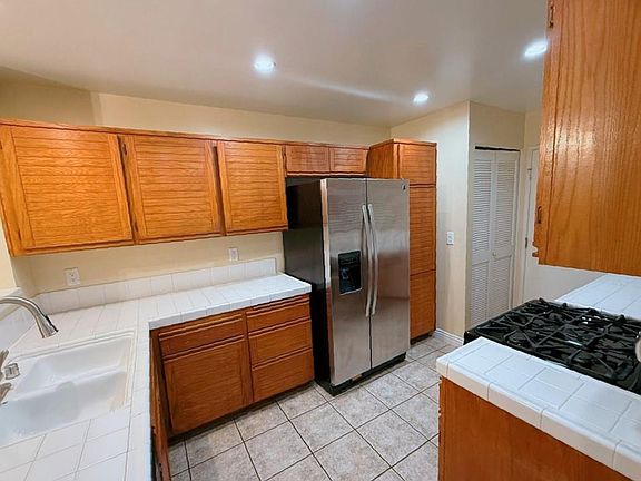 3rd image of 23975 Arroyo Park Dr Unit 105