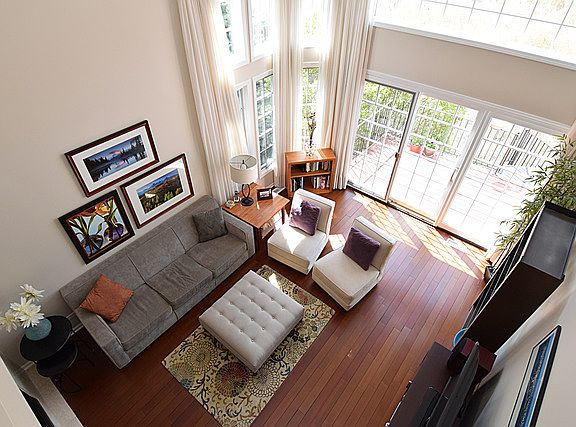 4th image of 1038 N Glenview Ct