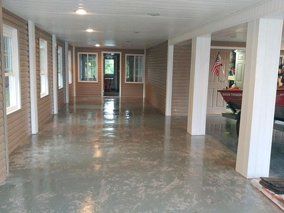3rd image of 201 Beechview Dr