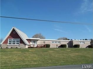 660 Almond Rd, Walnutport, PA 18088