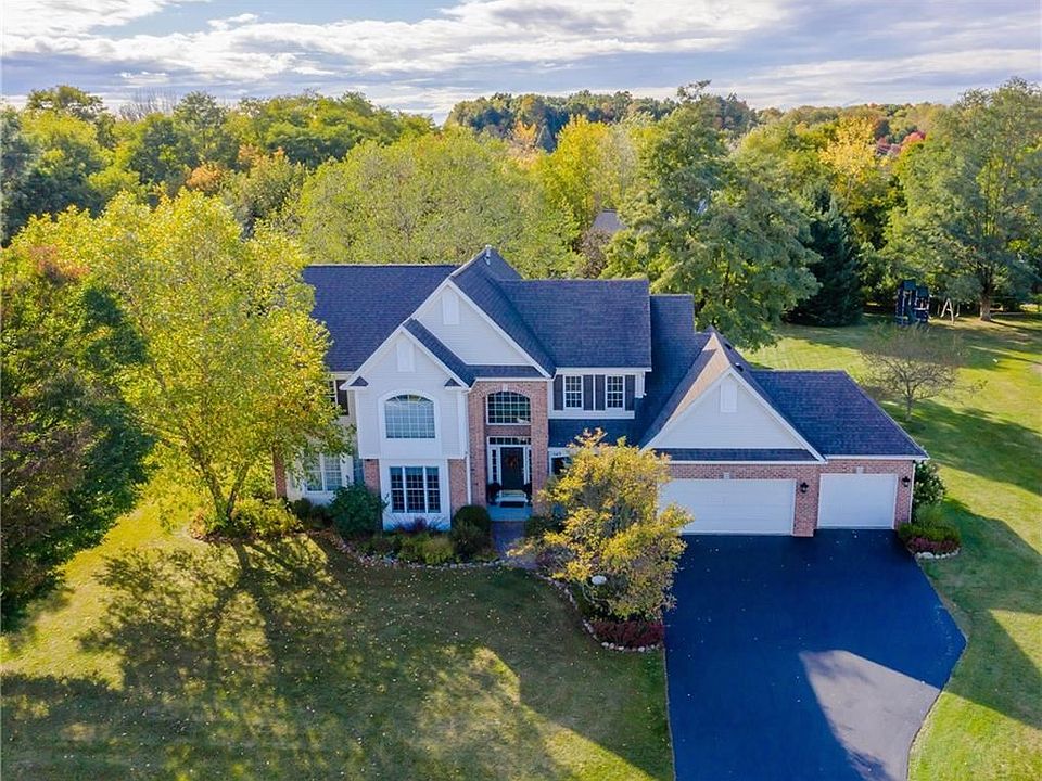 1st image of 549 Fox Hunt Dr