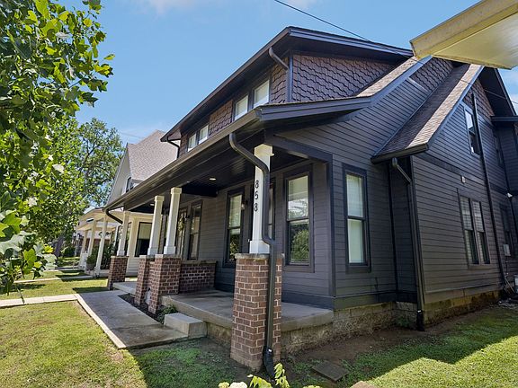 3rd image of 858 Seymour Ave