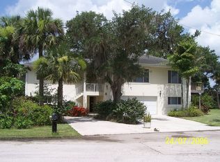 1860 Snyder Dr, Alva, FL 33920