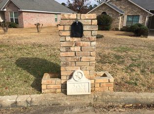 3704 Camelot Ct, Longview, TX 75605