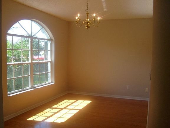 Dining Room or Office w/Wood floors