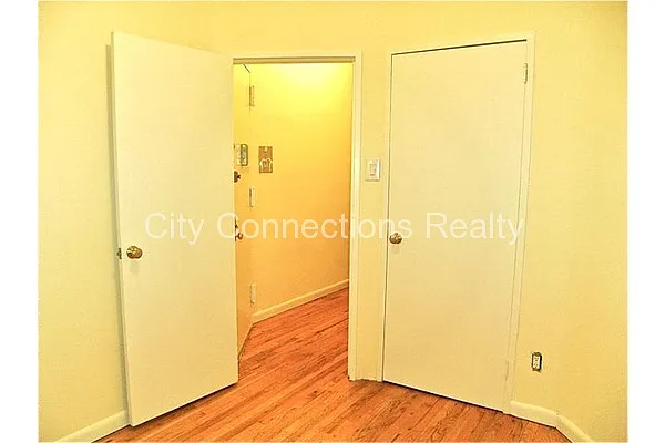 Rented by City Connections Realty | media 45