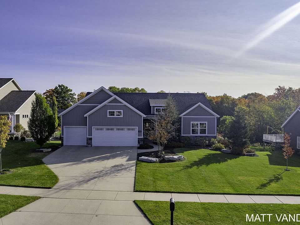 1st image of 8108 Golden Oak Dr