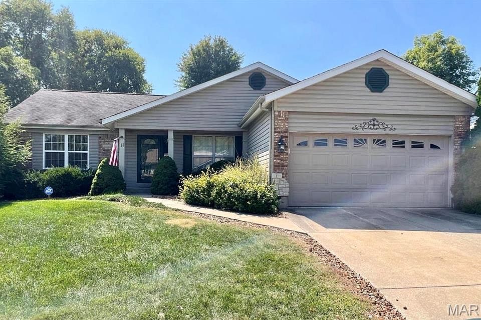 1st image of 11 Eagle Chase Ct