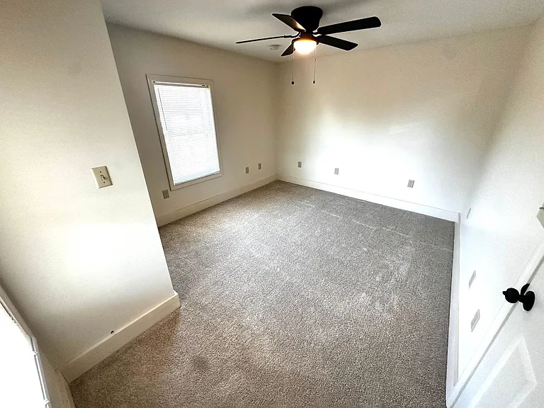 318 Lowell St #3 — Photo 10