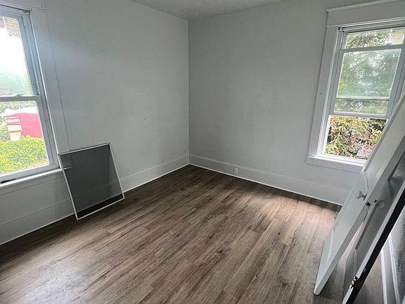 3rd image of 2313 McKinley Ave #2