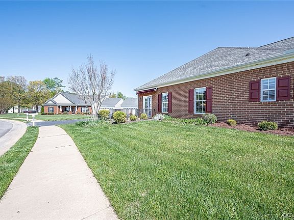 3rd image of 7500 Dress Blue Dr