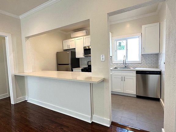 5th image of 131 Olive St #H