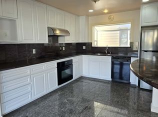 584 San Jose Ave #1A, San Francisco, CA 94110