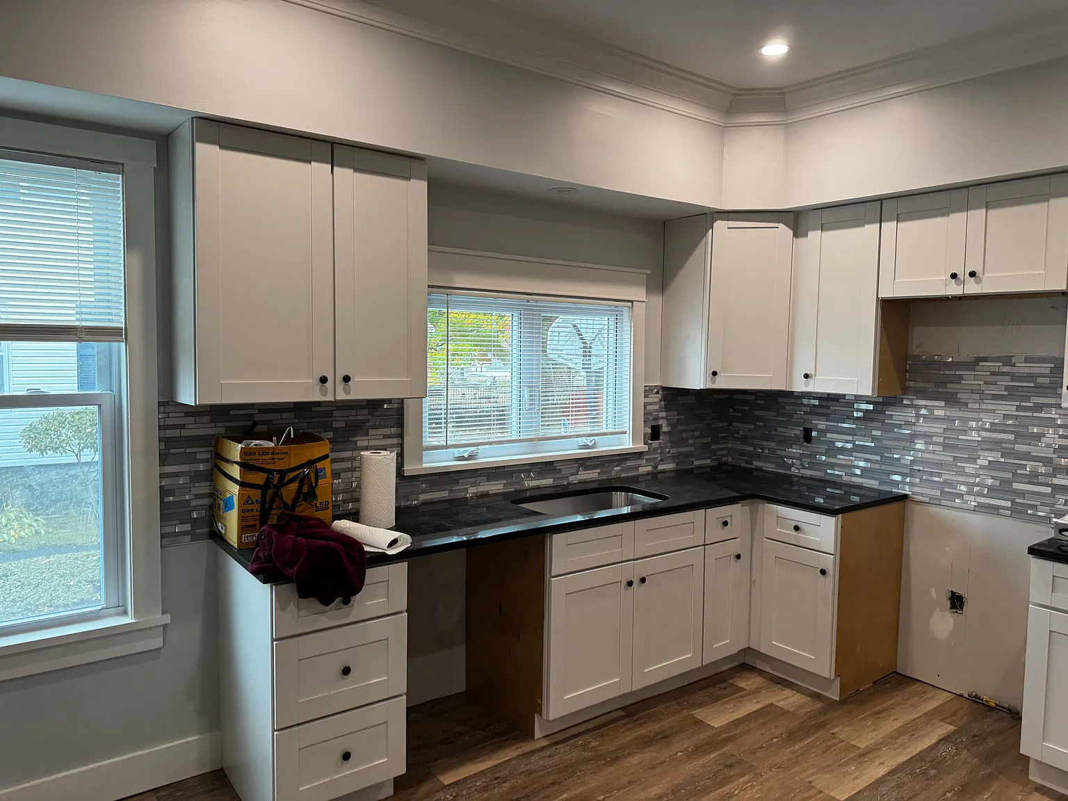 5 bed, 1750 sqft, $3,250 — Photo 2