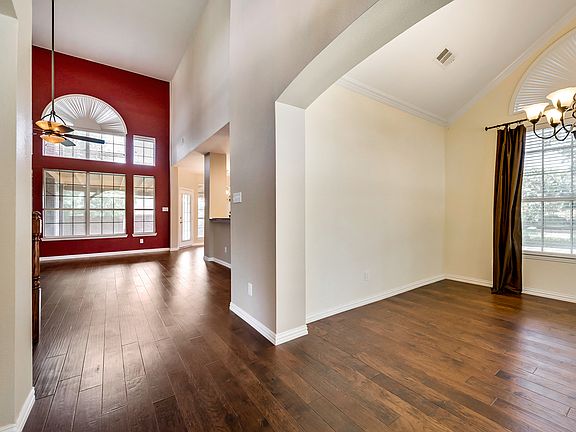 3rd image of 11801 Benwick Dr