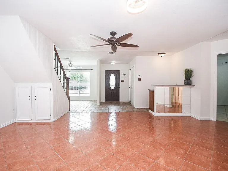 2406 Blue Mist Ct — Photo 8