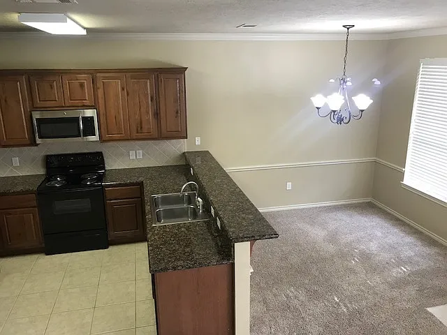424 Forest Dr — Photo 5