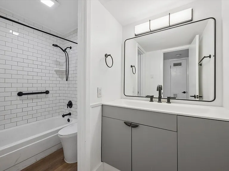 1202 Newning Ave #114 — Photo 9