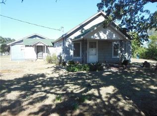 904 W Bethesda Rd, Cleburne, TX 76031