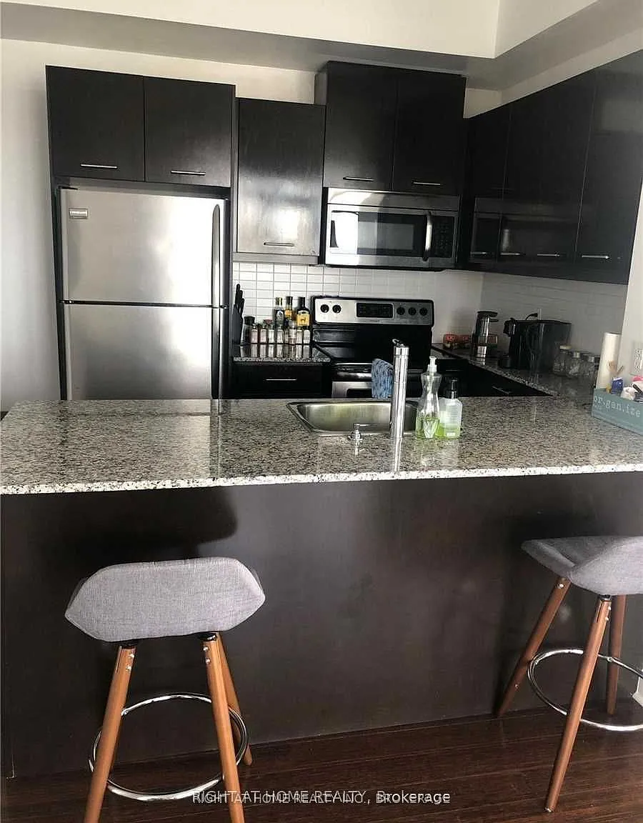 2 bed, $2,450 — Photo 3