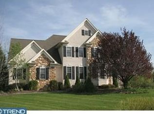 296 Hawks Flight Ct, Ambler, PA 19002