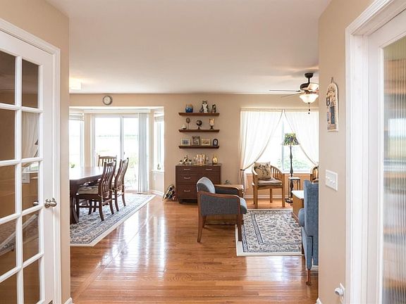 4th image of 716 Davenport Dr