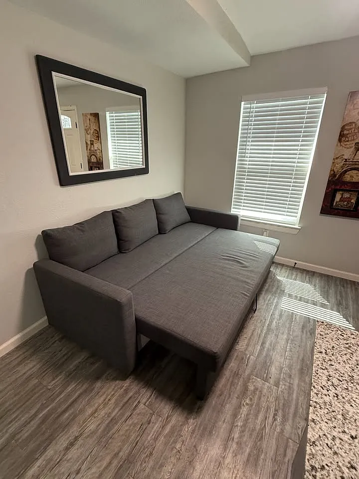 3208 Holman St — Photo 3
