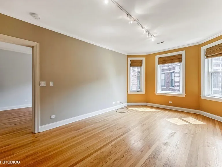 924 W Ainslie St #3S — Photo 9