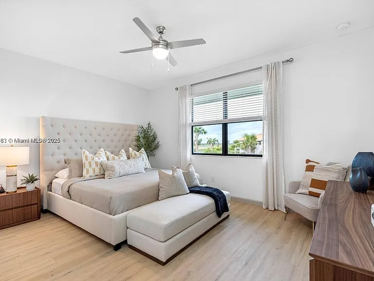 13138 Valletta Way #20-218 — Photo 11