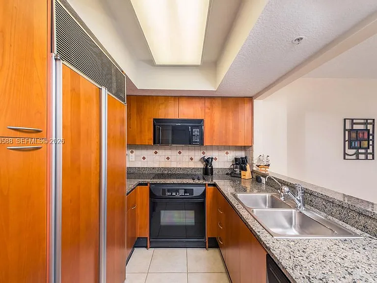 1500 Ocean Dr #609 — Photo 6