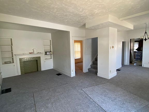 2nd image of 4534 Lowell Ave