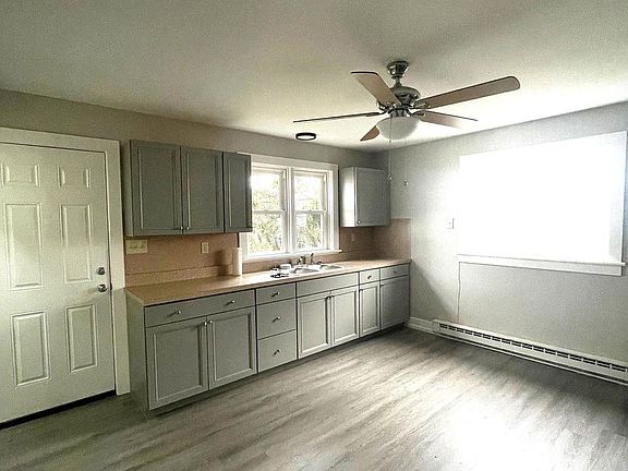 4th image of 325 W Caracas Ave APT 2