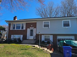 13103 Newgate Rd, Woodbridge, VA 22193