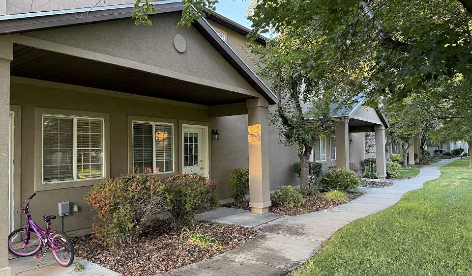 2 Somerset Pl