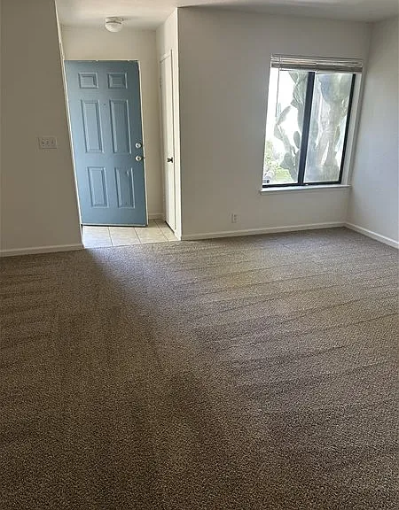 2300 Sycamore Ln #12 — Photo 19